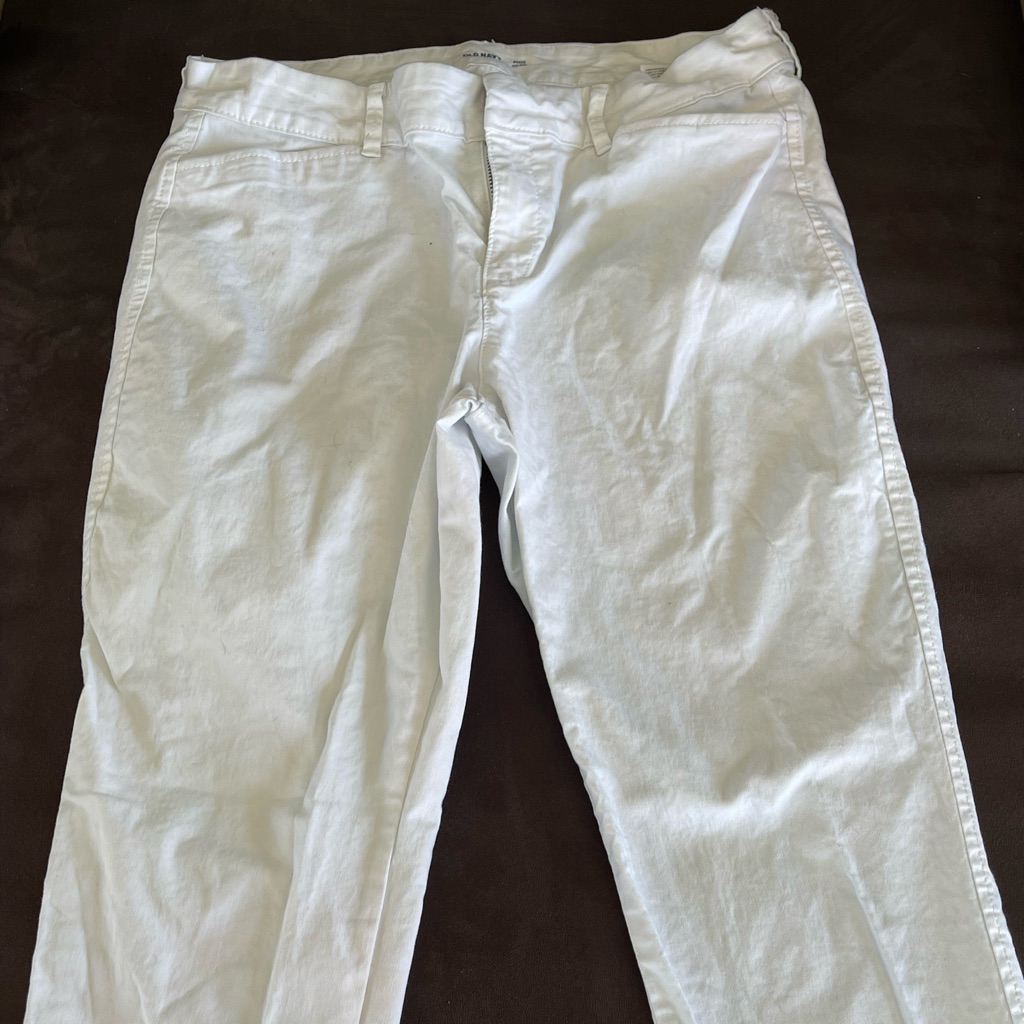 Old Navy Pixie Pant Mid